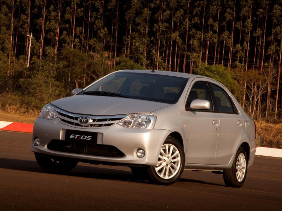  Toyota Etios Sedan 2012 года  (BR) (фото 6 из 6)